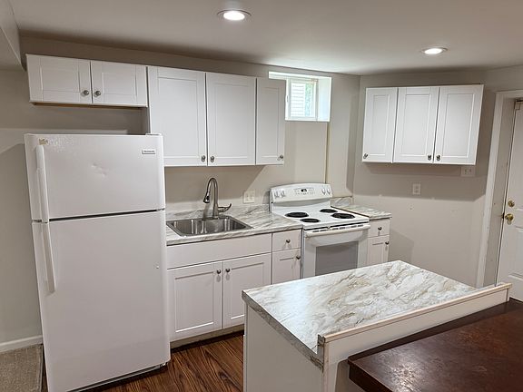 3rd image of 10962 Stella Ct