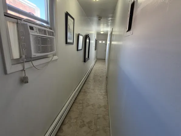 520 42nd Street image 13 of 27