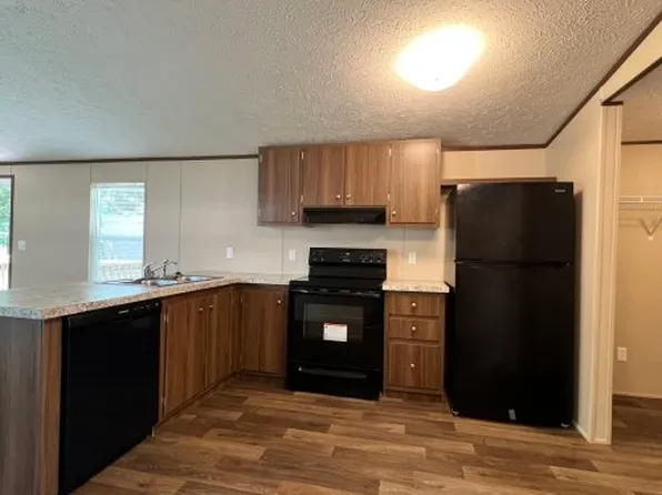 138 Braleigh Ln, Thomasville, GA 31792