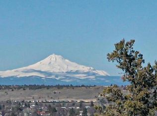 S Adams Dr, Madras, OR 97741
