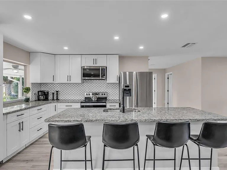 2544 Carlisle Pl — Photo 10