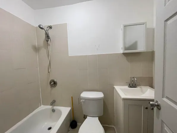 25 Bergen Avenue image 7 of 11