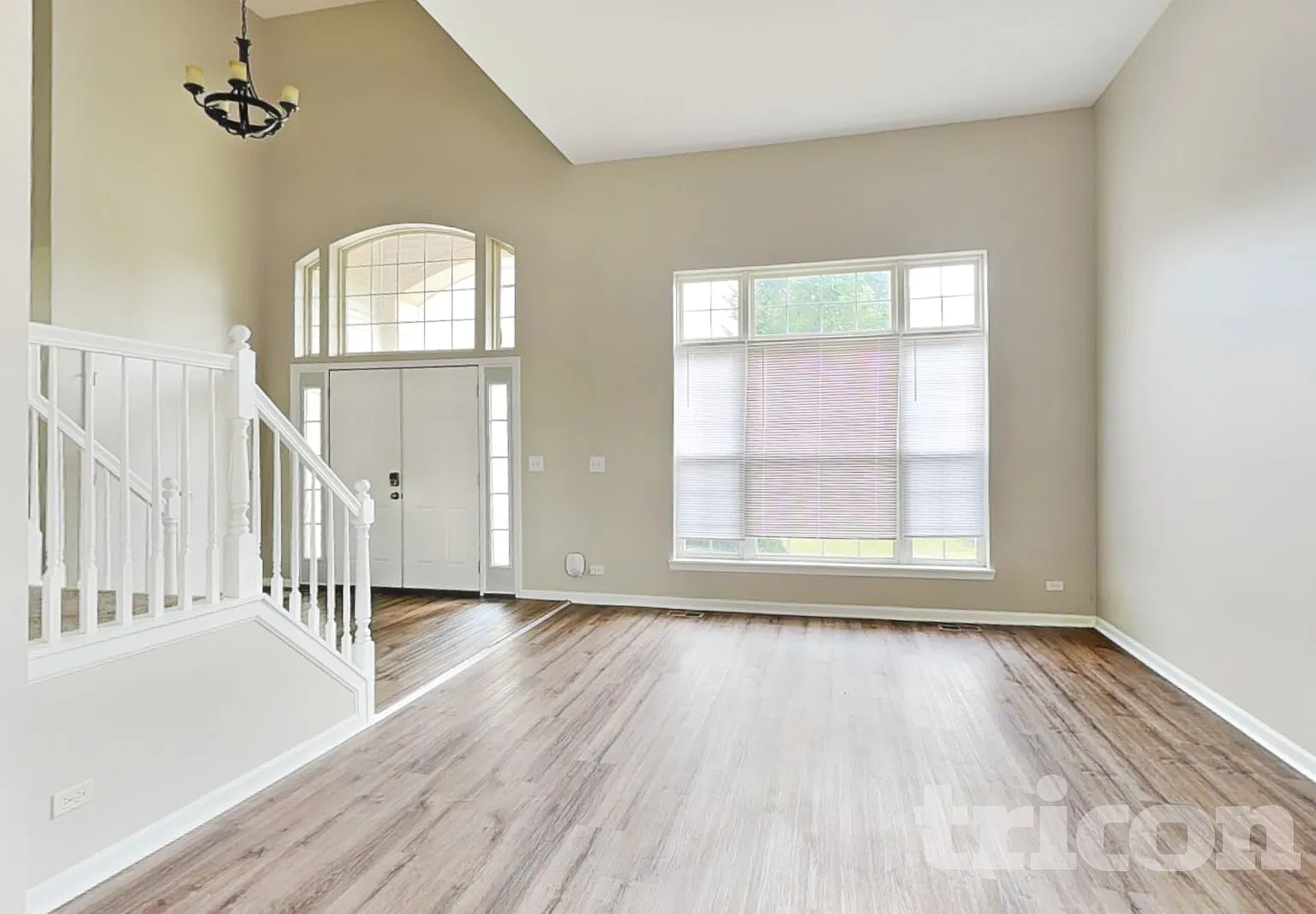 231 Paradise Parkway Oswego IL — Photo 2