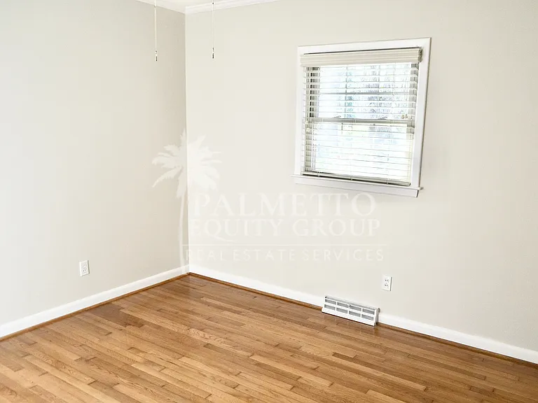 102 Forestdale Dr — Photo 11