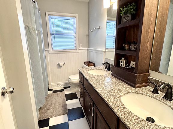 5th image of 613 Lemira Ave