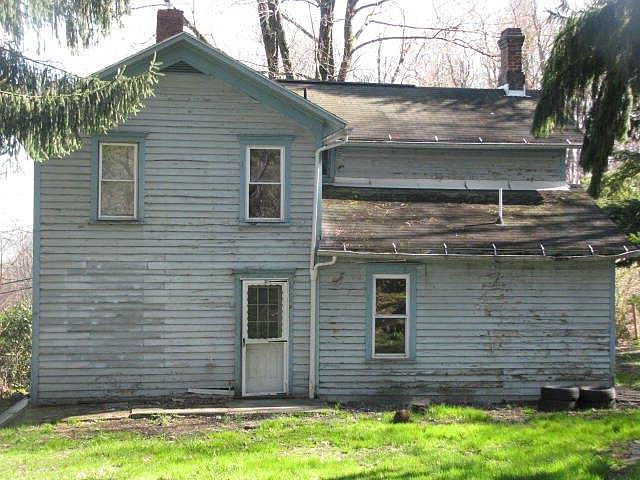 2nd image of 18778 Williams St