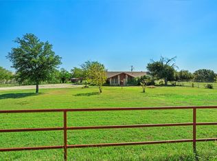 1925 Silver Creek Azle Rd, Azle, TX 76020