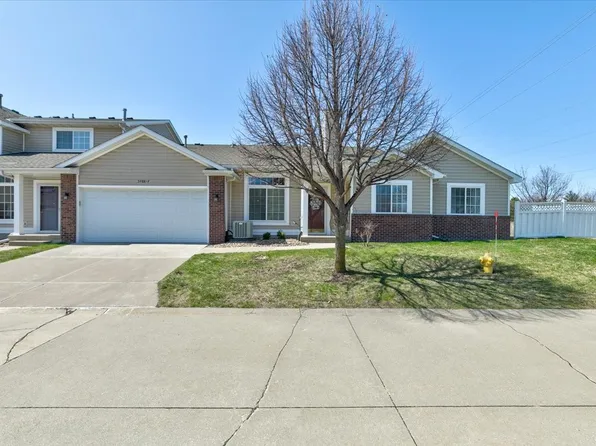 5488 Longview Ct Unit 4, Johnston, IA 50131
