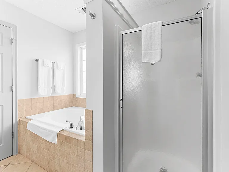 309 Raleigh Dr — Photo 50