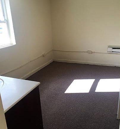 5th image of 445 Baird St #14714264