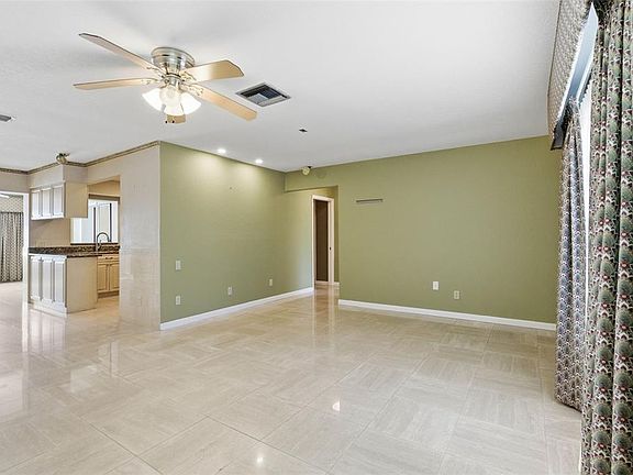 4th image of 8408 Annwood Rd