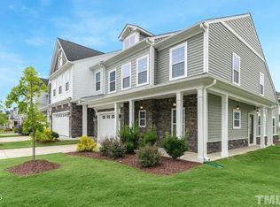 524 Barneswyck Dr, Fuquay Varina, NC 27526