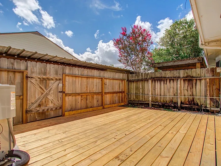 1334 Country Place Dr — Photo 34