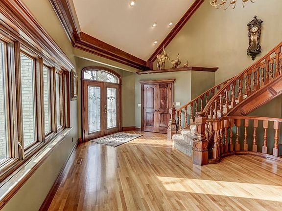 4th image of 2222 Tamarack Dr