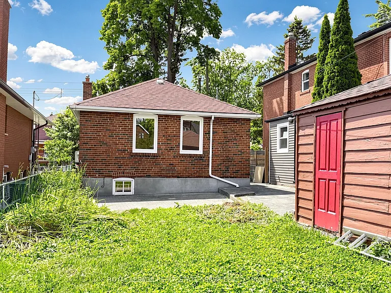 31 Rosemeade Ave — Photo 25