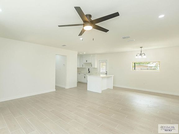 4th image of 1315 Barnard Rd