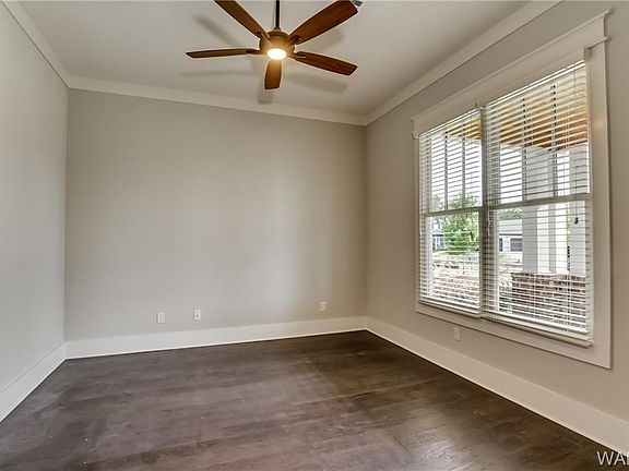 3rd image of 5386 Savannah Ave