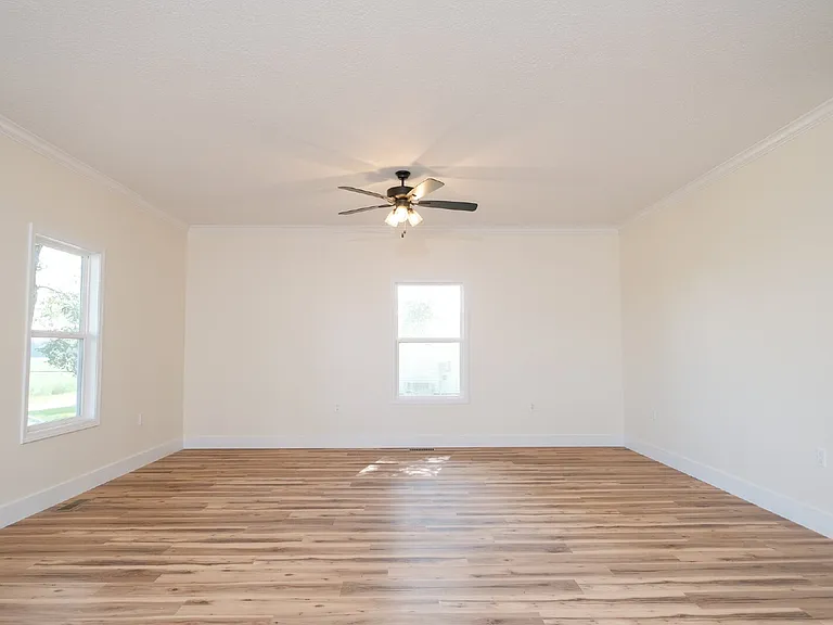 2915 Sidonia Rd — Photo 4