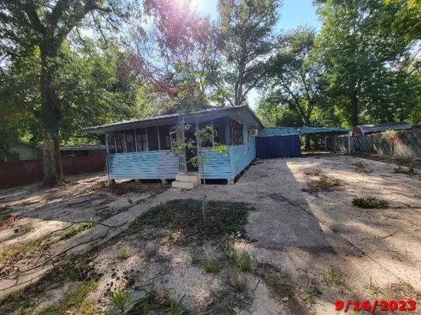 121 Railroad Ave, Mamou, LA 70554