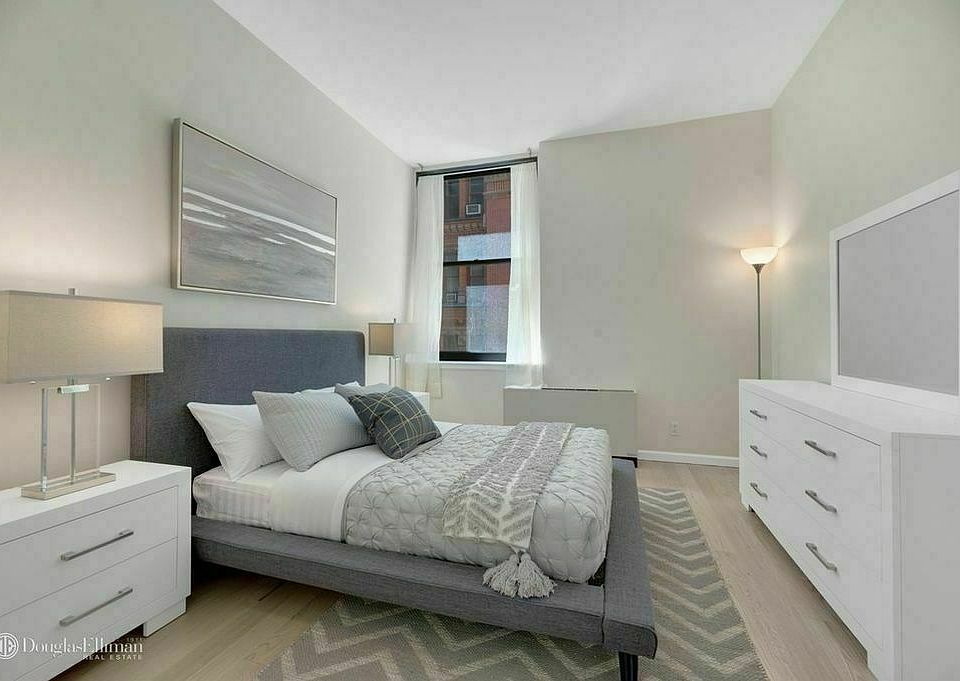 2nd image of 4 Spruce St #14A