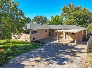 588 Ridge Rd, Redding, CA 96003