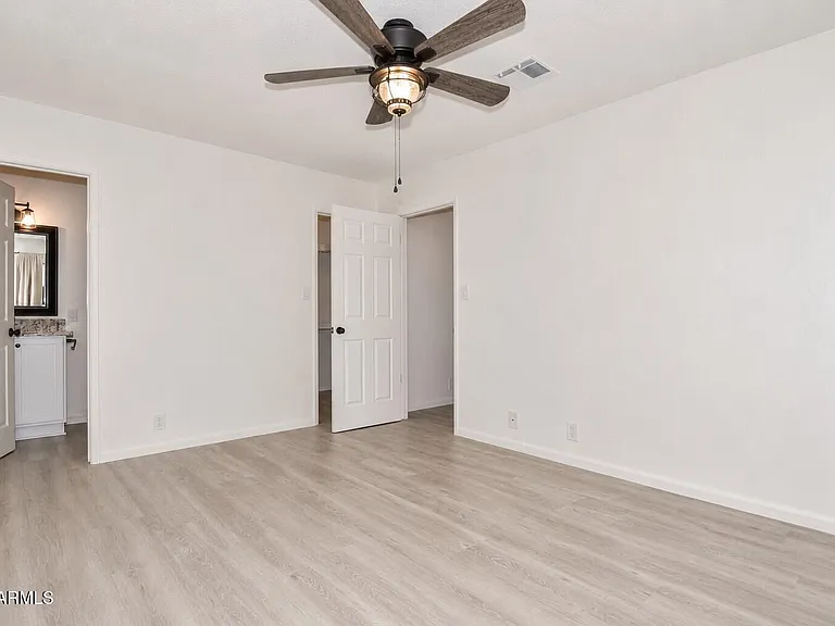 20402 N 6th Dr #6 — Photo 15