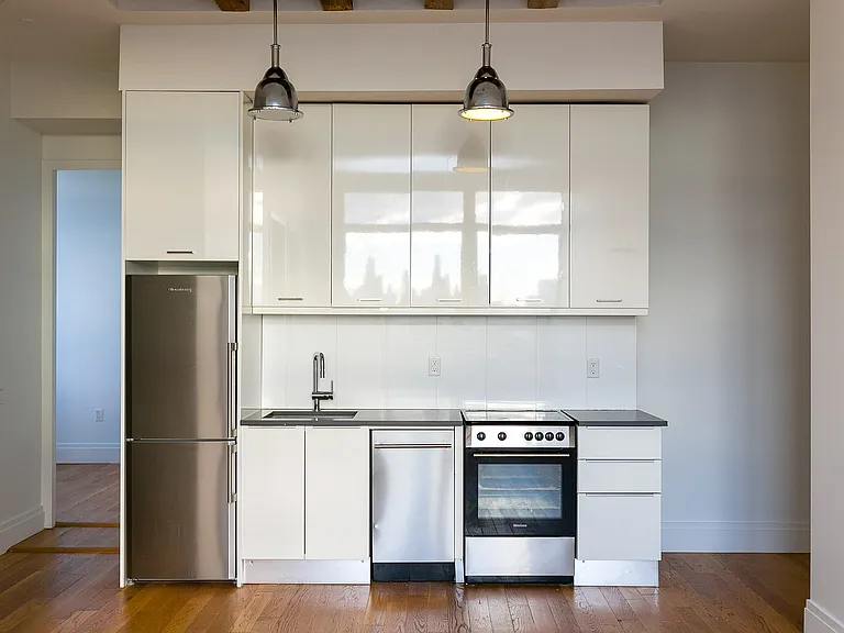 17 Monitor St #1H — Photo 10