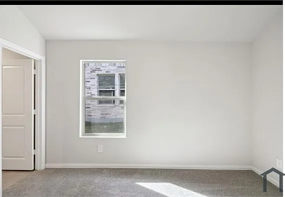 807 Easthill Dr — Photo 22