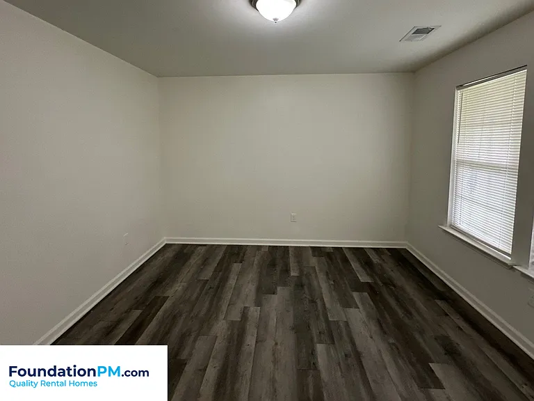 2966 Watson St — Photo 5