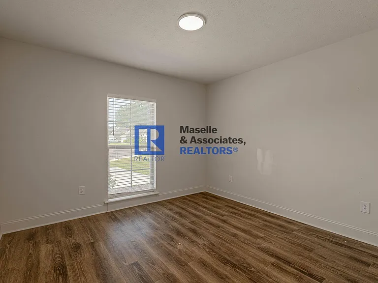 509 Silver Hill Dr — Photo 29