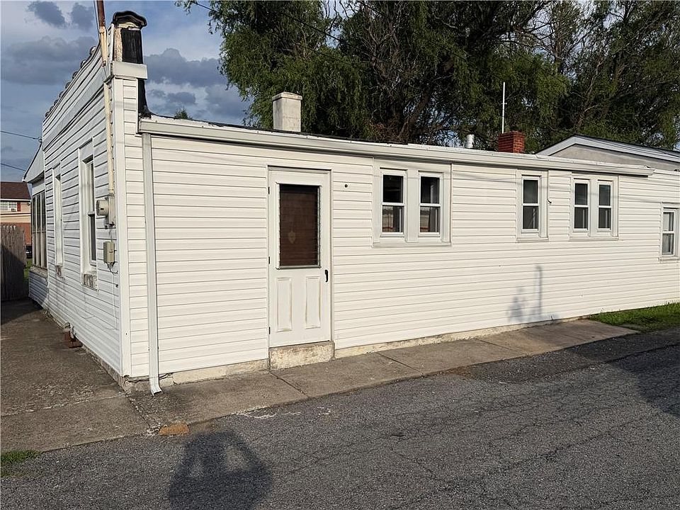 1st image of 1226 S 9th St