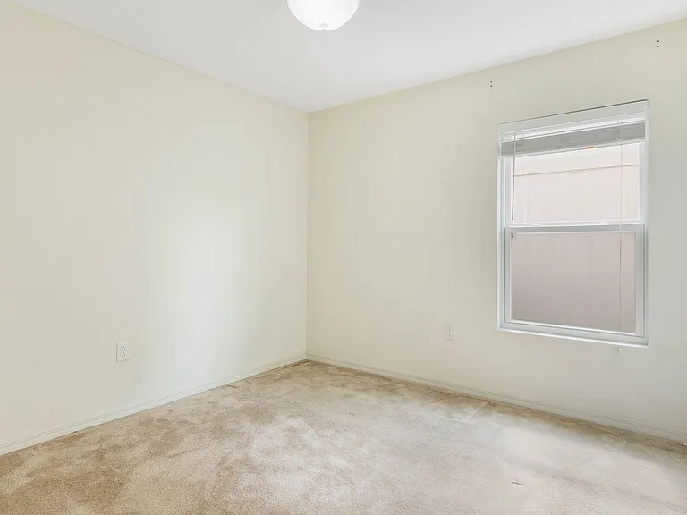 4602 Harvest Row Ln — Photo 21