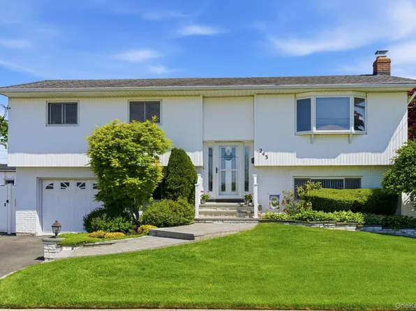 243 N Delaware Avenue, North Massapequa, NY 11758