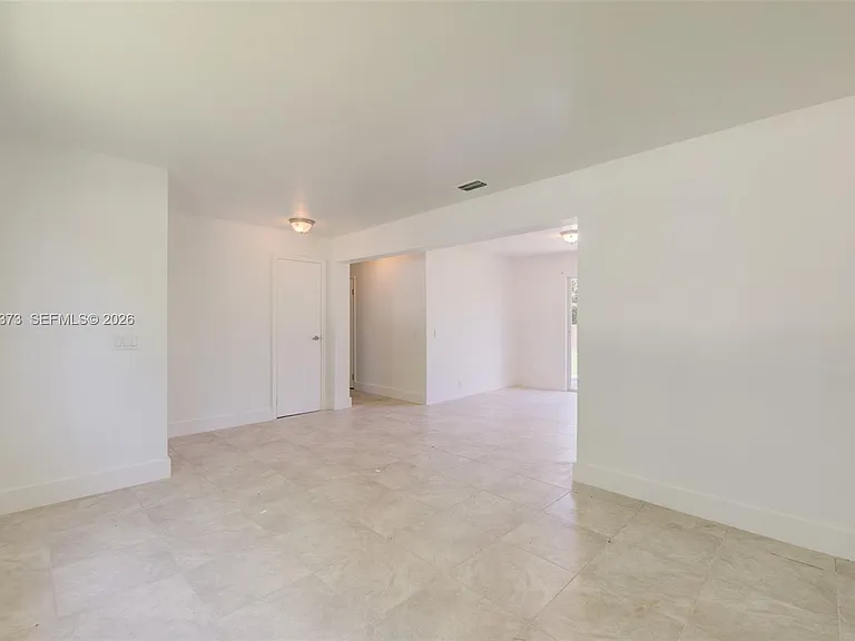 3327 Sapphire Rd — Photo 7