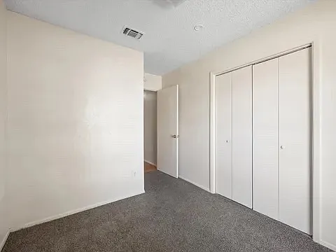 2 bed, 995 sqft, $1,550 — Photo 4
