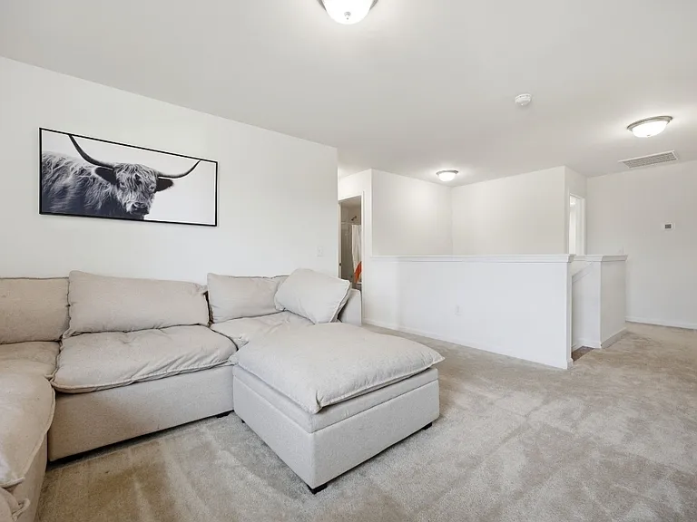315 Enfield Dr — Photo 26
