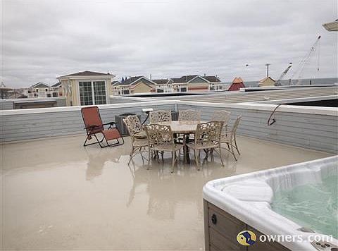 Private Rooftop Area