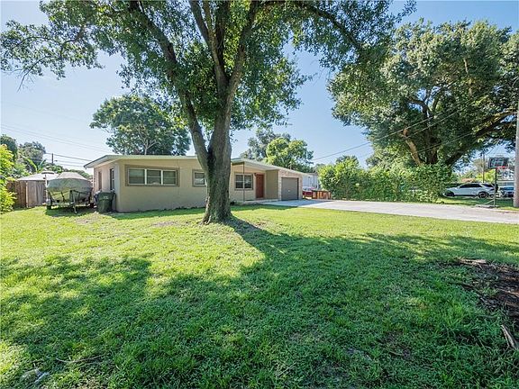 2nd image of 1614 Crystal Ct E