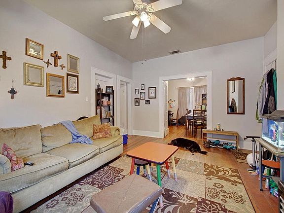 5th image of 605 Elmwood Pl