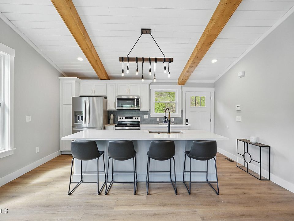 16th image of this home