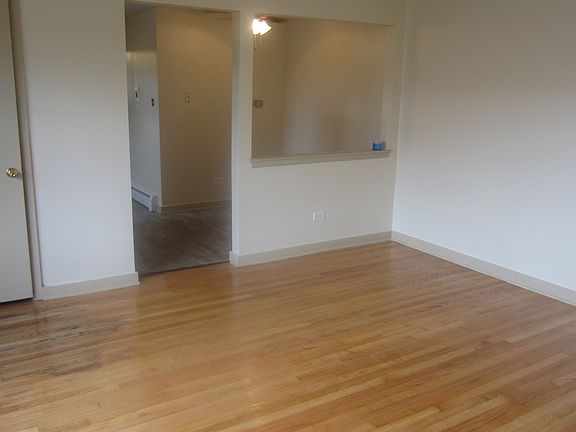2nd image of 27 King Arthur Ct APT 11