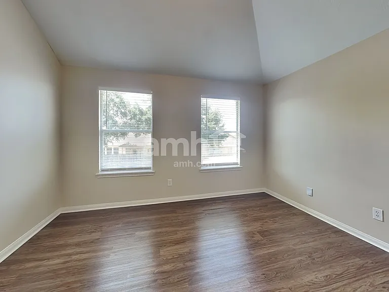 19342 Little Pine Ln — Photo 9