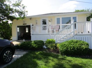 441 Lakeview Ave, Orchard Park, NY 14127