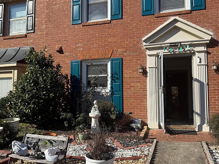 335 Towergate Pl — Photo 5