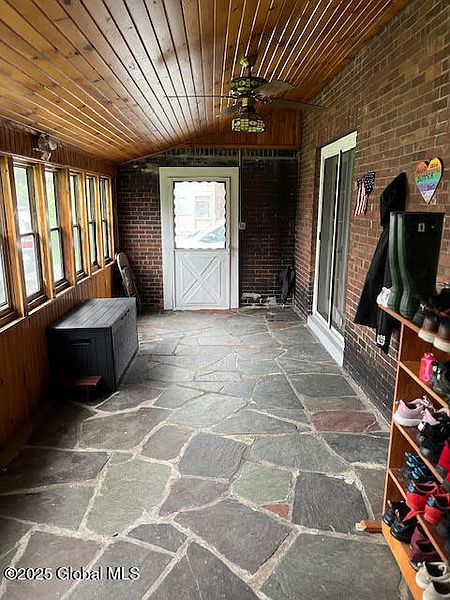 4th image of 1710 Guilderland Avenue