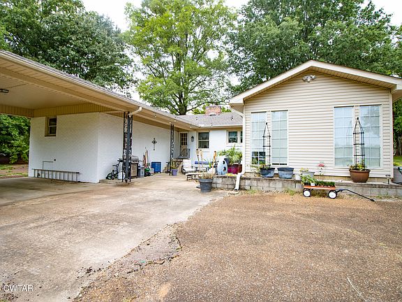 4th image of 321 Lackey Ln