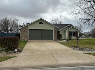 719 Hempford Ct, Fort Wayne, IN 46819