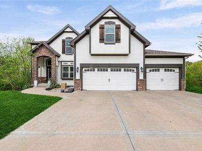 15190 N Cherry Ct, Parkville, MO, 64152