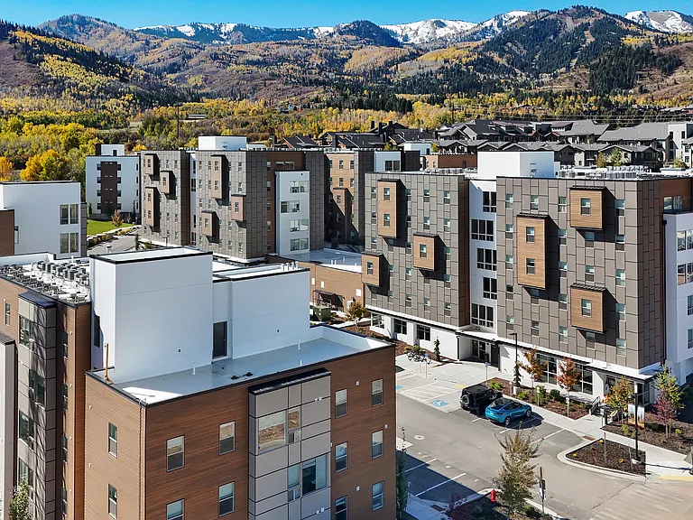 Slopeside Village at Park City — Photo 38