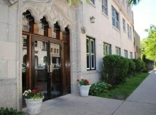 917 Eastwood, Chicago, IL 60640